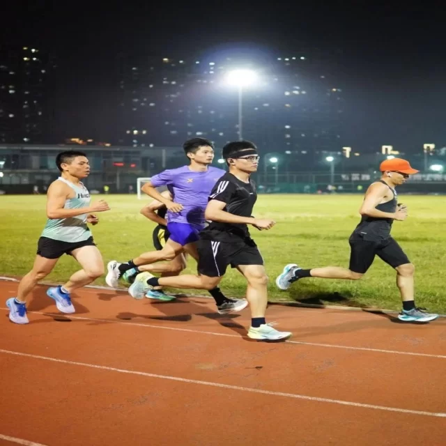 游泳项目达标动态的心理视角解析